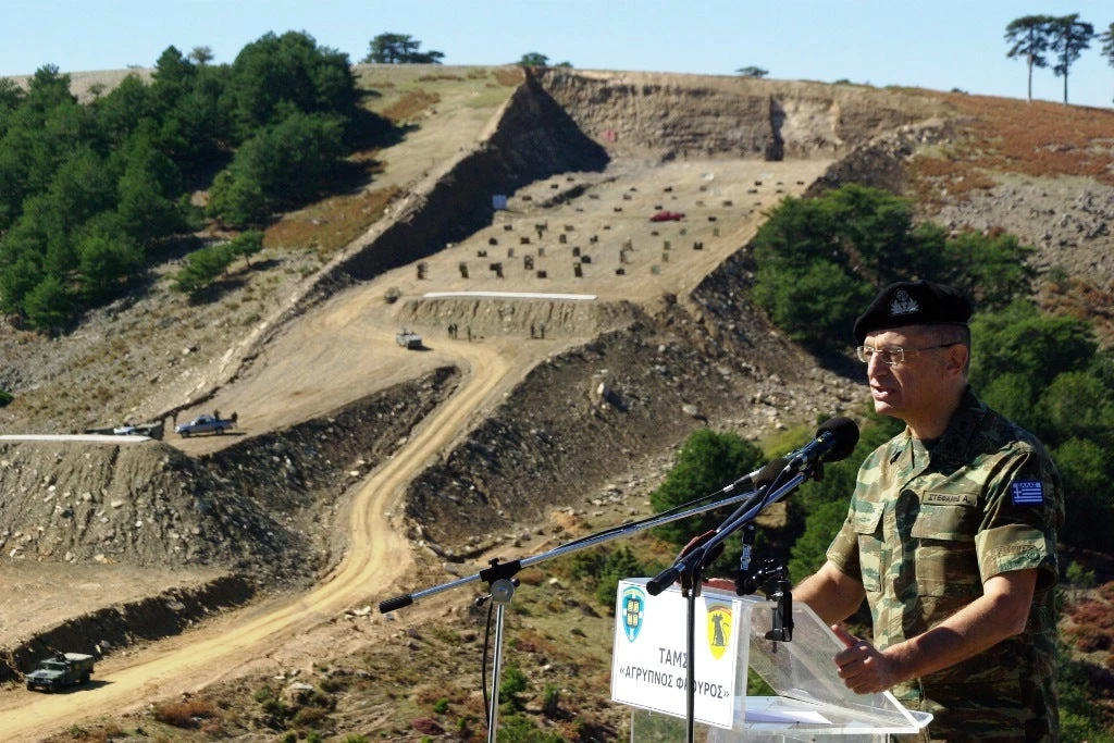 Σενάρια για κρίσεις Αρχηγών Γενικών Επιτελείων τέλος – Στεφανής: «Απαντάμε με σθένος στη Τουρκική προκλητικότητα» – Bίντεο